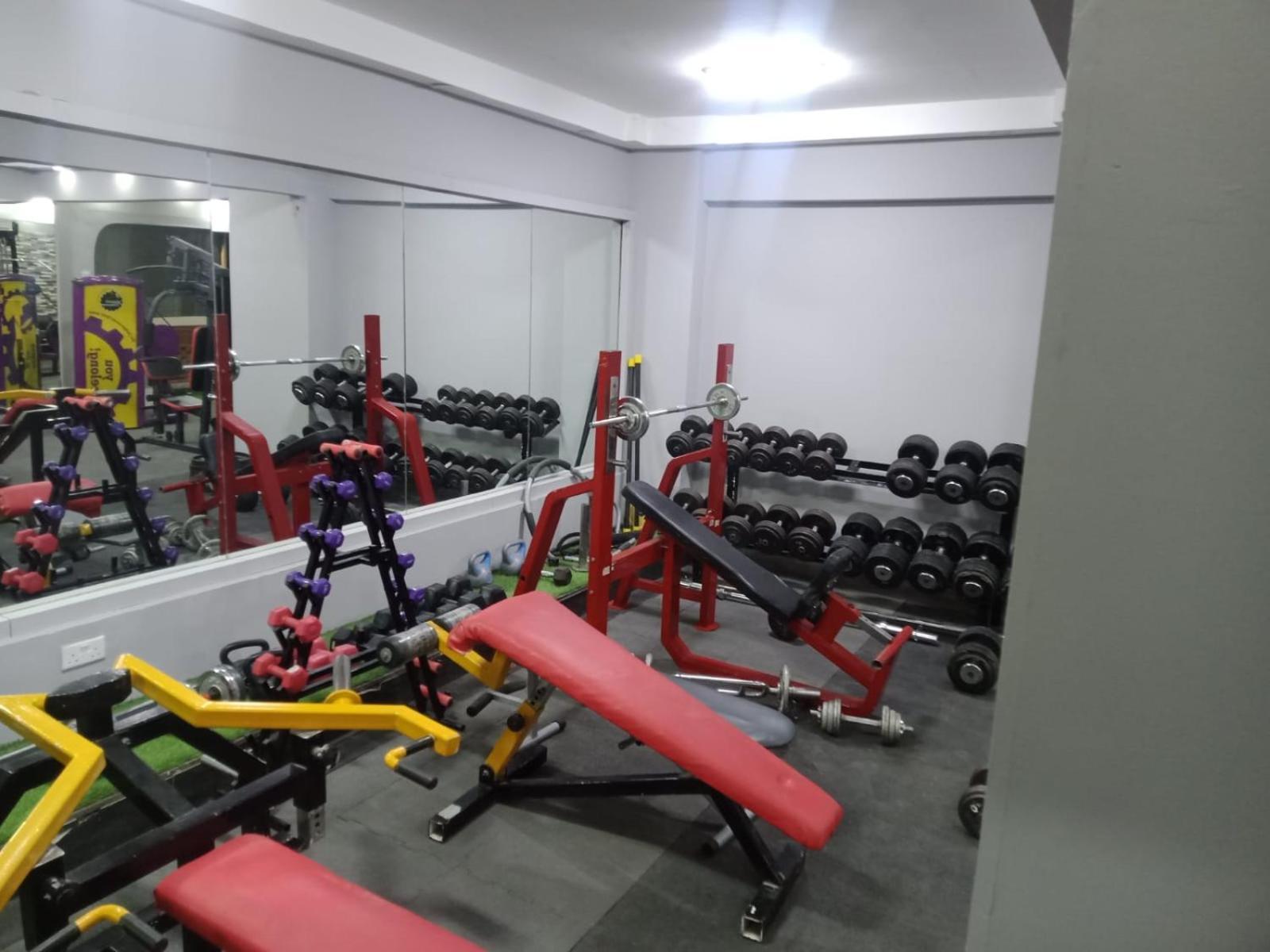 Al Hussam Hotel Apartments Rusayl Bagian luar foto