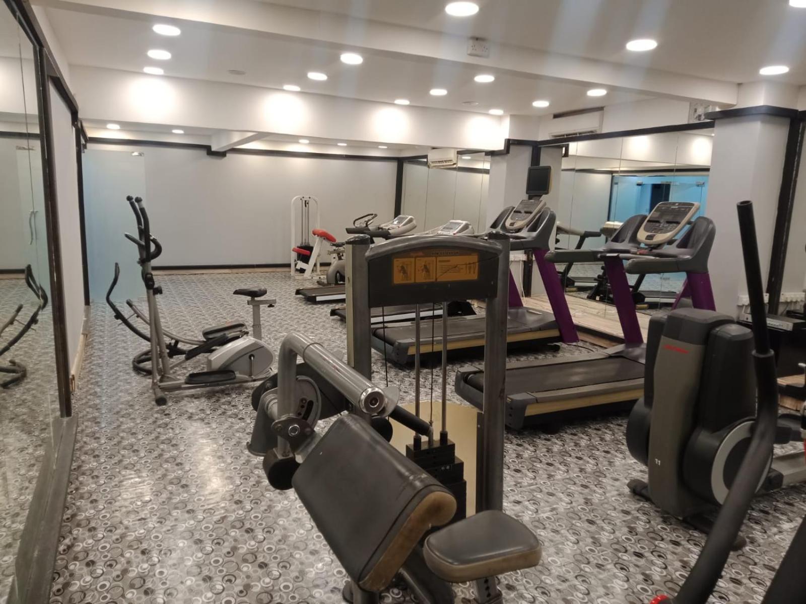 Al Hussam Hotel Apartments Rusayl Bagian luar foto