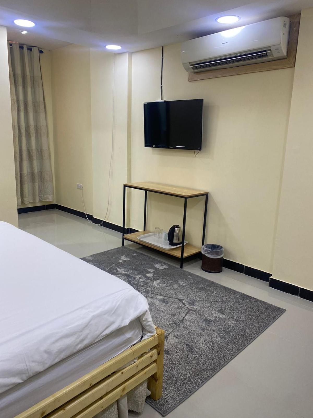 Al Hussam Hotel Apartments Rusayl Bagian luar foto