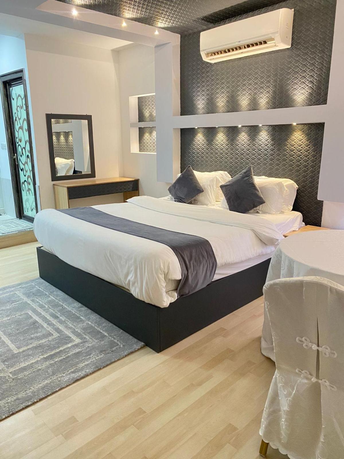 Al Hussam Hotel Apartments Rusayl Bagian luar foto
