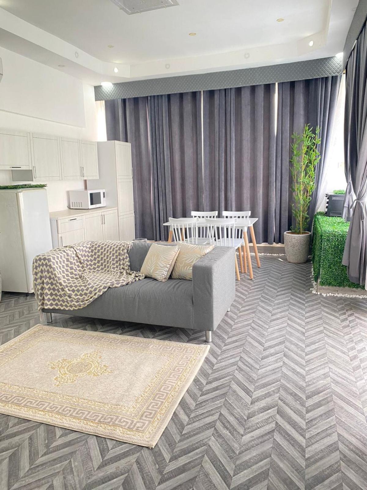 Al Hussam Hotel Apartments Rusayl Bagian luar foto