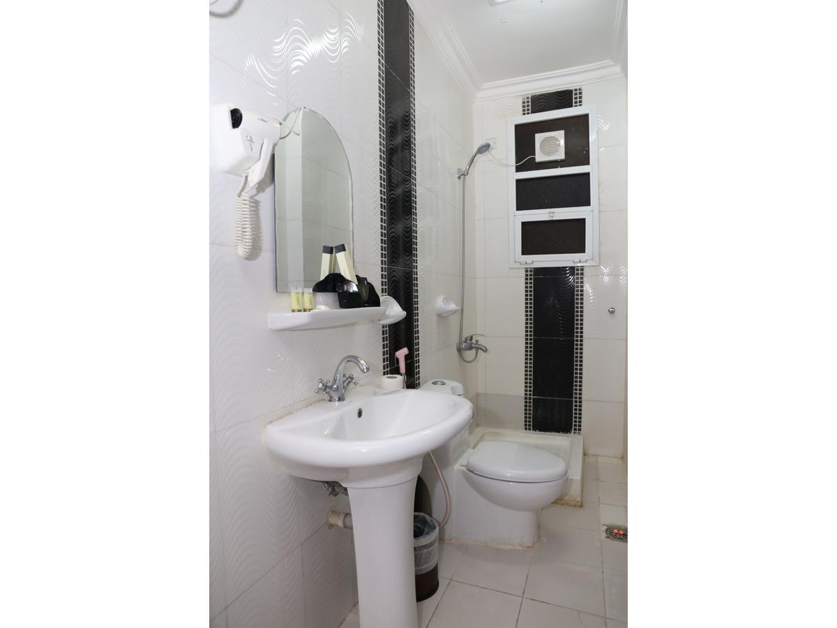 Al Hussam Hotel Apartments Rusayl Bagian luar foto