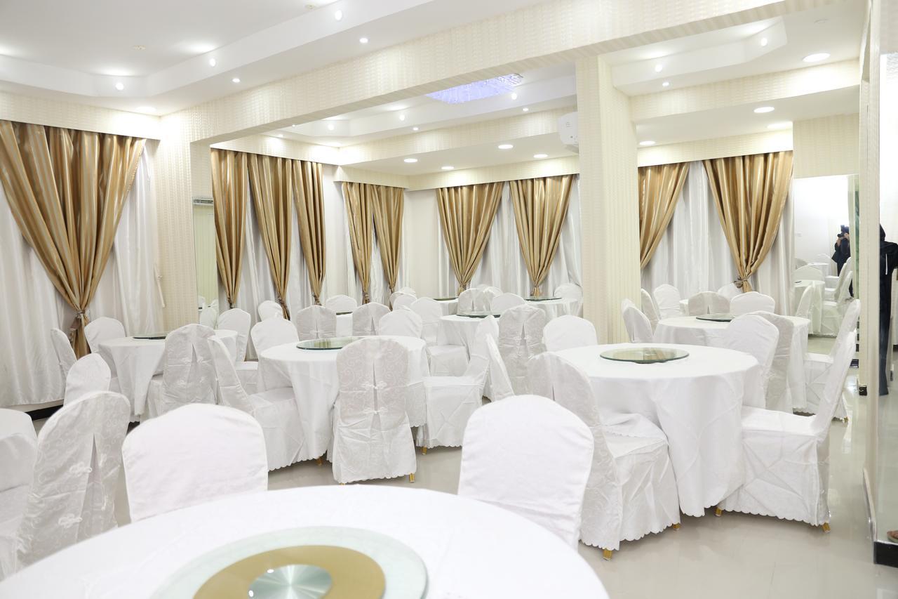 Al Hussam Hotel Apartments Rusayl Bagian luar foto